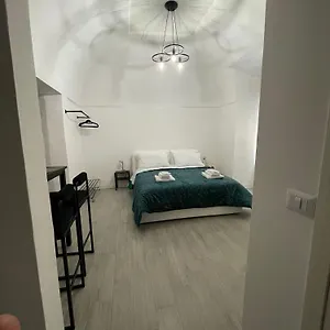 Casa Baglioni , Naples Italy